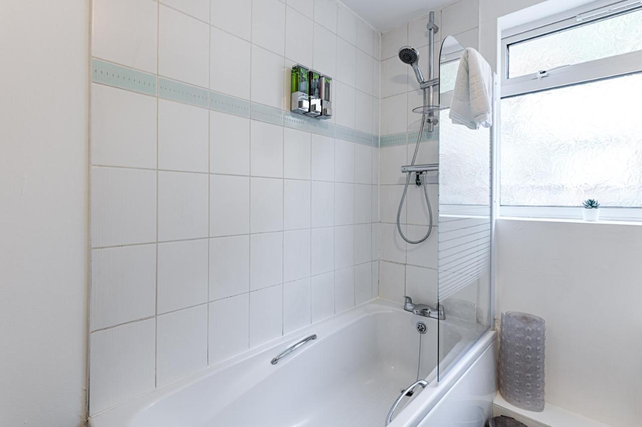 City Centre, Parking, Smart Tv'S In All Rooms Swansea Exterior foto