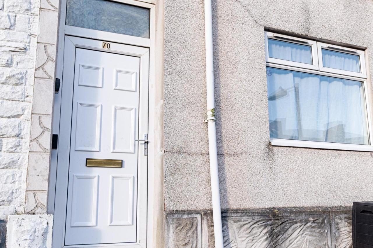 City Centre, Parking, Smart Tv'S In All Rooms Swansea Exterior foto